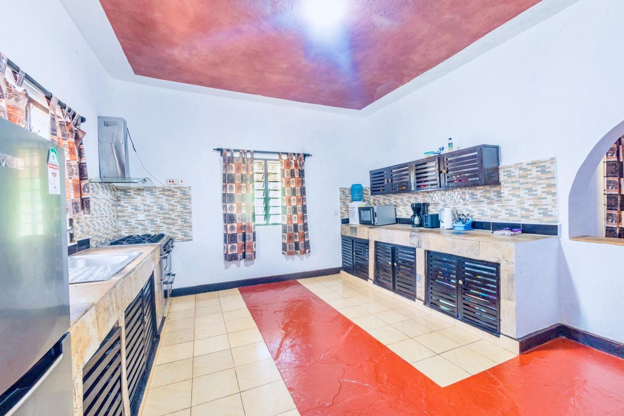 Villas Dora And Holly Diani Beach Exterior photo