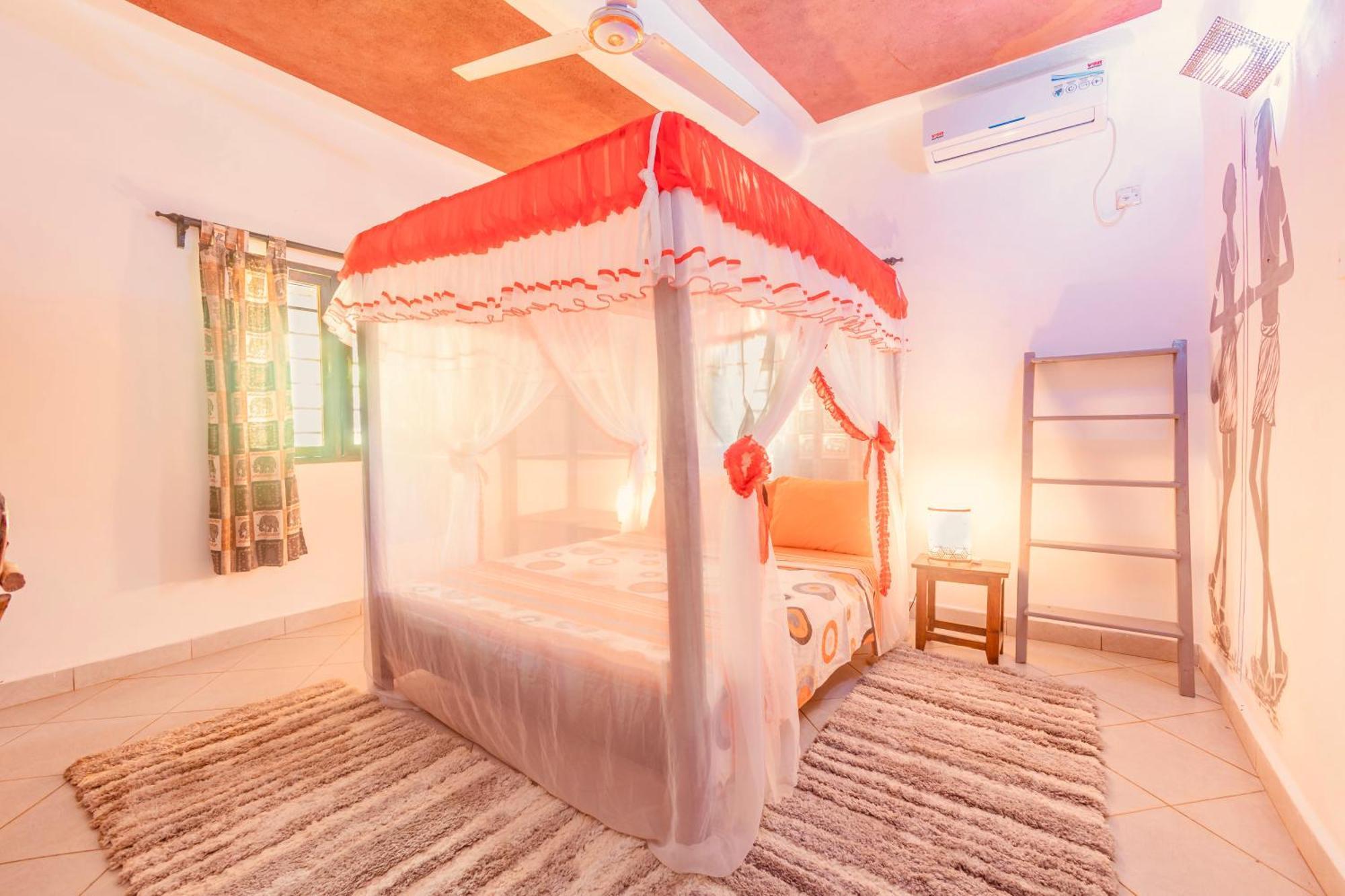 Villas Dora And Holly Diani Beach Exterior photo